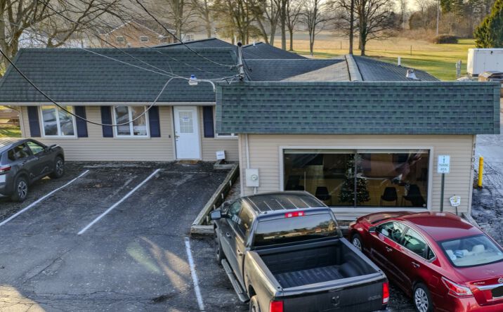 Pictures of Office property located at 4108 S Adrian Hwy, Adrian, MI 49221 for sales - image #1