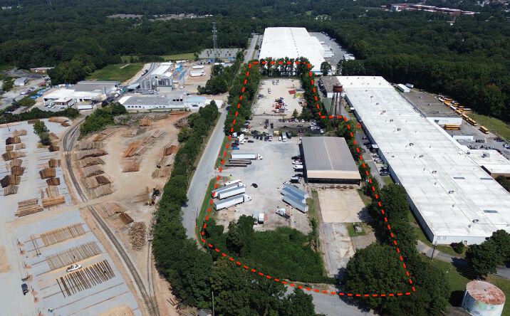 Pictures of Industrial property located at 2316 - 2336 Lawrence Ave, East Point, GA 30344 for sales - image #1