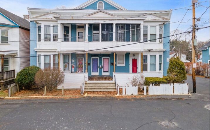 Pictures of Multifamily property located at 19 Idlewild Park, Watervliet, NY 12189 for sales - image #1