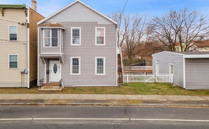Pictures of Multifamily property located at 2413 6th Ave # 2415, Watervliet, NY 12189 for sales - image #1