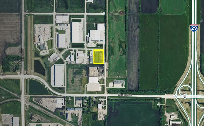 Pictures of Land property located at 4130 24th Ave N, Fargo, ND 58102 for sales - image #1