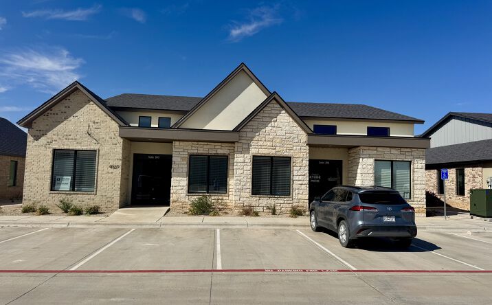 Pictures of Office property located at 4527 114th St, Lubbock, TX 79424 for sales - image #1