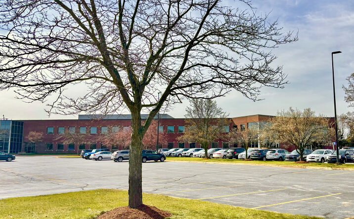 Pictures of Office property located at 1830 E Paris Ave SE, Grand Rapids, MI 49546 for sales - image #1