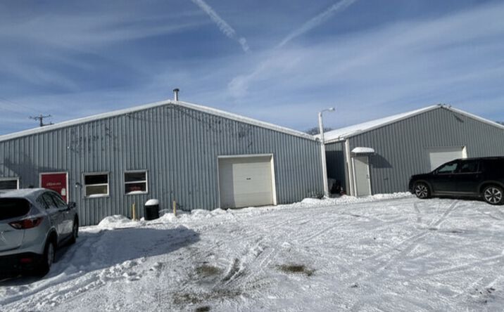 Pictures of Industrial, Retail property located at 55955 Hoosier Ave, Mishawaka, IN 46545 for sales - image #1
