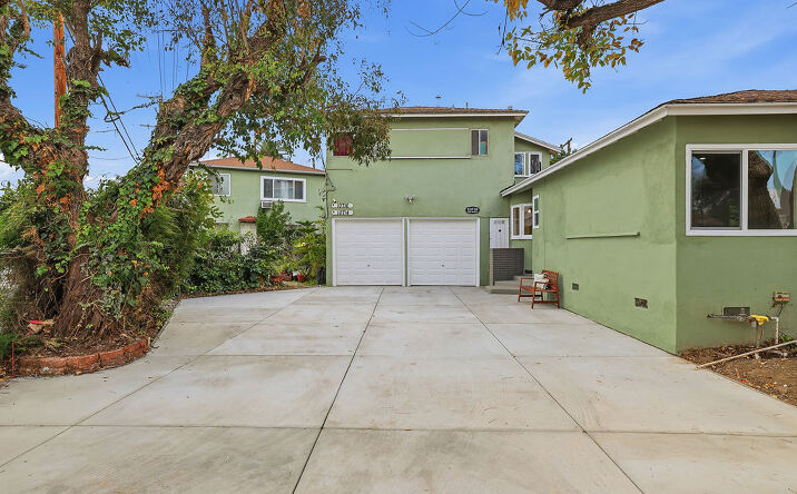 Pictures of Multifamily property located at 10714 Valley Spring, North Hollywood, CA 91602 for sales - image #1