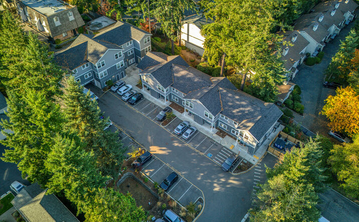 Pictures of Multifamily property located at 8509 244th St SW, Edmonds, WA 98026 for sales - image #1
