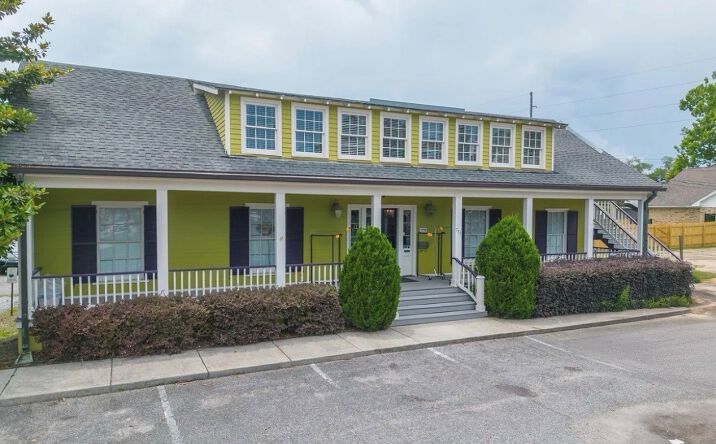 Pictures of Mixed Use, Office, Retail property located at 777 Watkins Ave, Gulfport, MS 39507 for sales - image #1