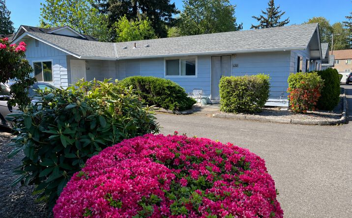Pictures of Multifamily property located at 2615 Neals Ln, Vancouver, WA 98661 for sales - image #1