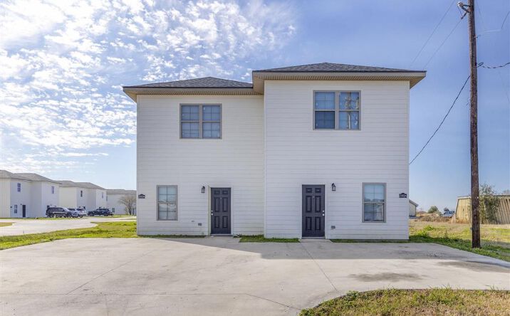 Pictures of Multifamily property located at 2100 Smith Rd Road, Lake Charles, LA 70607 for sales - image #1
