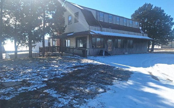 Pictures of Business for Sale, Office property located at 802 E NODAWAY Street, Oregon, MO 64473 for sales - image #1
