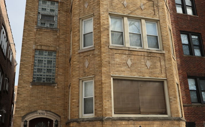 Pictures of Multifamily property located at 7751 S Phillips Avenue, Chicago, IL 60649 for sales - image #1