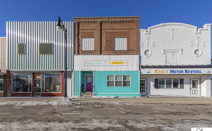 Pictures of Retail property located at 127 SE 1st Street, Fairfax, MN 55333 for sales - image #1