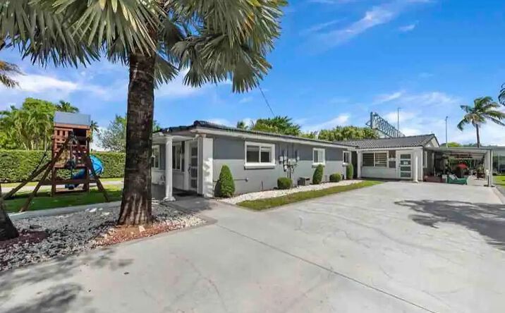 Pictures of Multifamily property located at 3008 NW 13th St, Miami, FL 33125 for sales - image #1