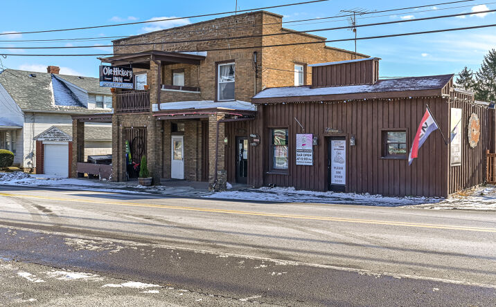 Pictures of Retail property located at 125 Main St, Hickory, PA 15340 for sales - image #1