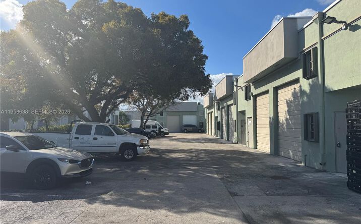 Pictures of Industrial property located at 12290 SW 131st Ave # 14, Miami, FL 33186 for sales - image #1