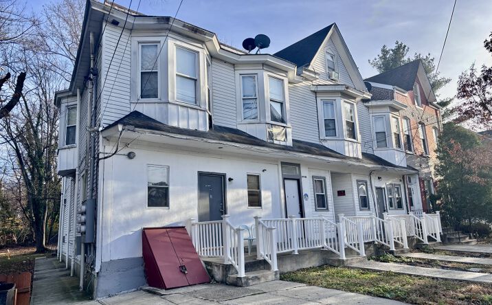 Pictures of Multifamily property located at 276-278 Hillcrest Ave, Trenton, NJ 08618 for sales - image #1