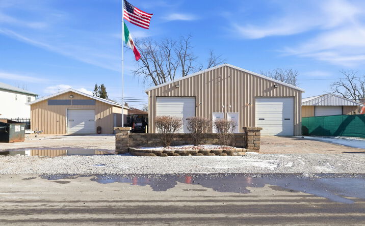 Pictures of Industrial property located at 14427 California Ave, Posen, IL 60469 for sales - image #1