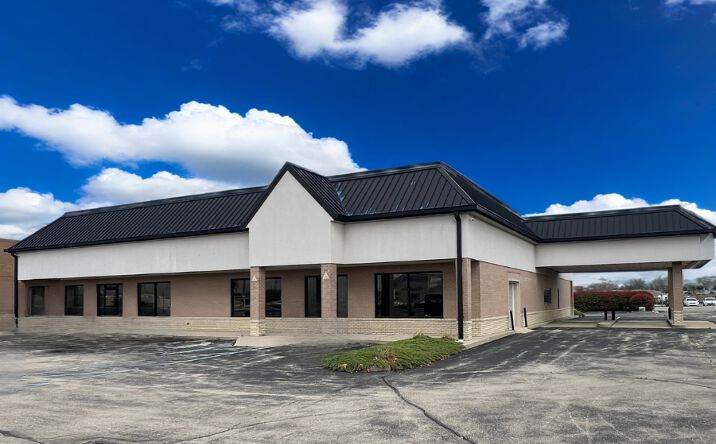 Pictures of Retail property located at 12514 Reynolds Dr, Fishers, IN 46038 for sales - image #1