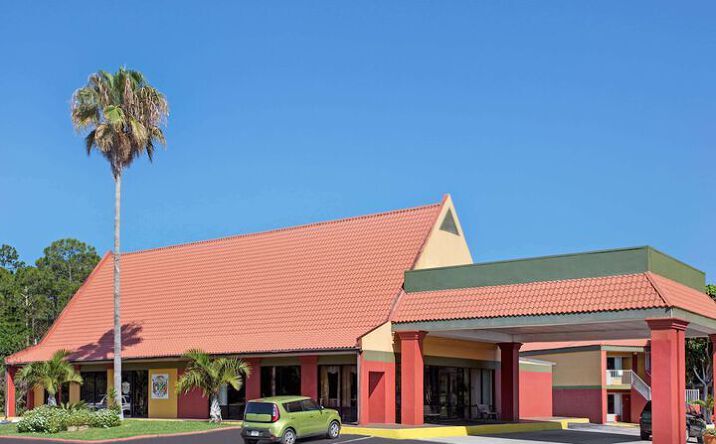 Pictures of Hospitality, Retail property located at 5600 FL-524, Cocoa, FL 32926 for sales - image #1