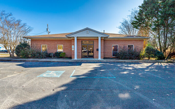 Pictures of Office property located at 6714 Heritage Business Ct, Chattanooga, TN 37421 for sales - image #1
