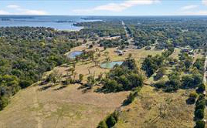 Pictures of Land, Mixed Use, Mobile Home Park, Multifamily, Special Purpose property located at 300 County Road 2100, Seven Points, TX 75143 for sales - image #1