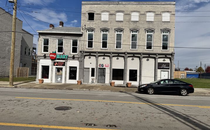Pictures of Mixed Use, Multifamily, Retail property located at 1521 W Market St, Louisville, KY 40203 for sales - image #1