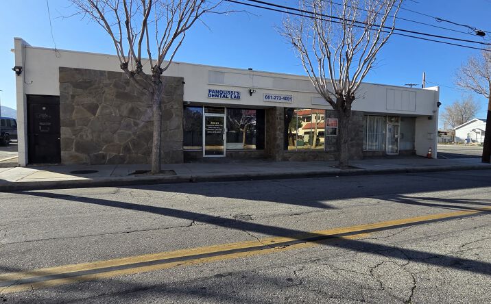 Pictures of Mixed Use, Office, Retail, Special Purpose property located at 38423 9th St E, Palmdale, CA 93550 for sales - image #1