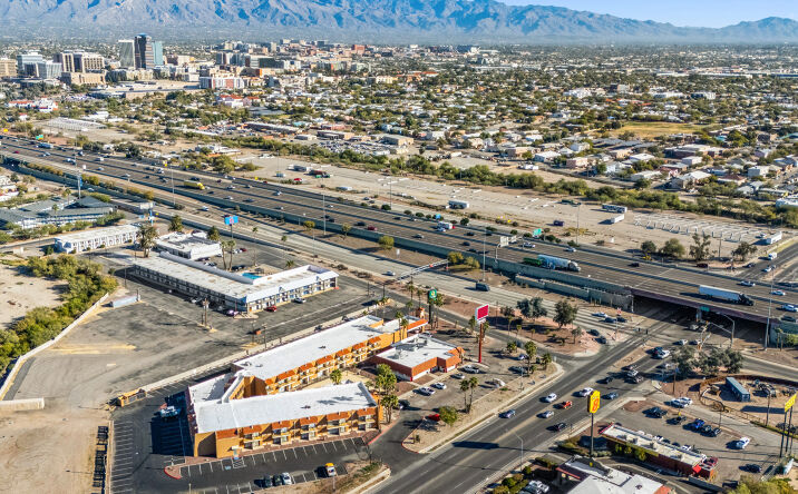 Pictures of Retail property located at 748 W Starr Pass Blvd Tucson AZ, Tucson, AZ 92024 for sales - image #1