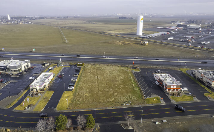 Pictures of Retail, Office, Hospitality, Mixed Use, Land property located at 2421 Maiers Rd, Moses Lake, WA 98837 for sales - image #1