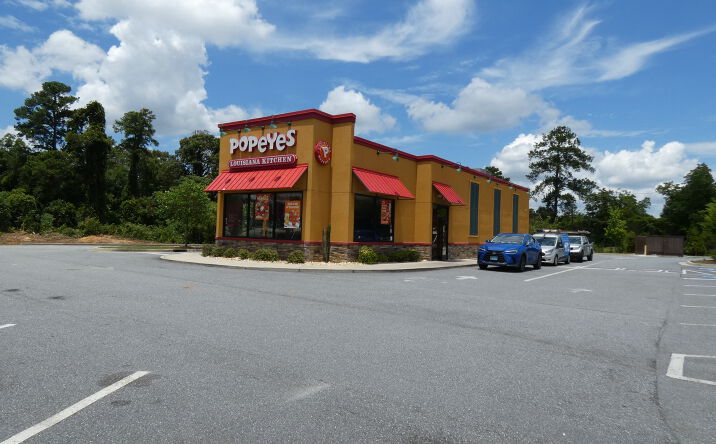 Pictures of Retail property located at 2220 Watson Blvd, Warner Robins, GA 31093 for sales - image #1