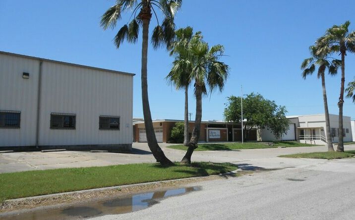 Pictures of Industrial, Mixed Use property located at 301 44th St, Corpus Christi, TX 78405 for sales - image #1