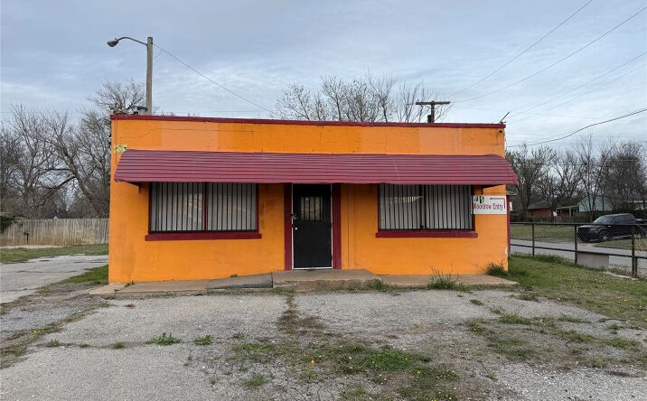 Pictures of Retail property located at 2203 N Lewis Avenue, Tulsa, OK 74110 for sales - image #1
