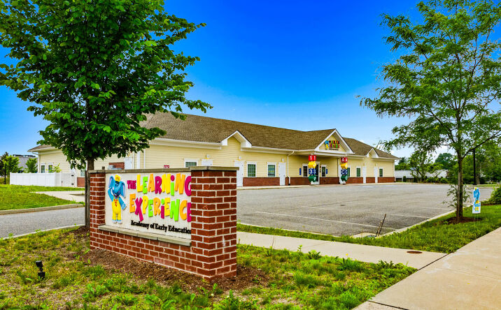 Pictures of Retail, Special Purpose property located at 395 Willard Avenue, Newington, CT 06111 for sales - image #1