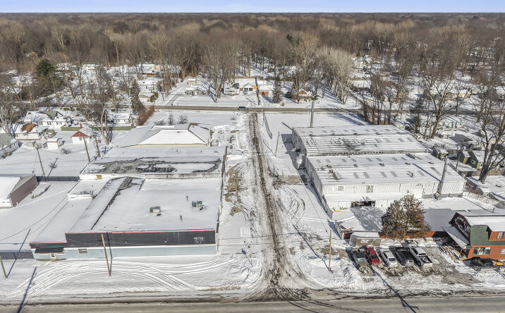 Pictures of Industrial property located at 4618 Pointe Tremble Rd, Algonac, MI 48001 for sales - image #1