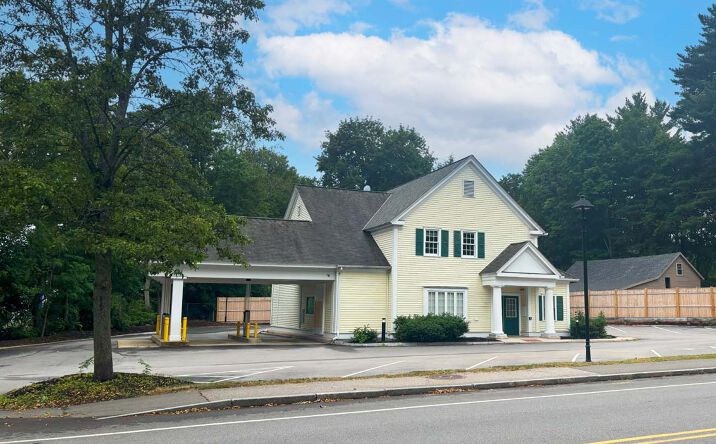 Pictures of Retail property located at 80 Main St, Exeter, NH 03833 for sales - image #1