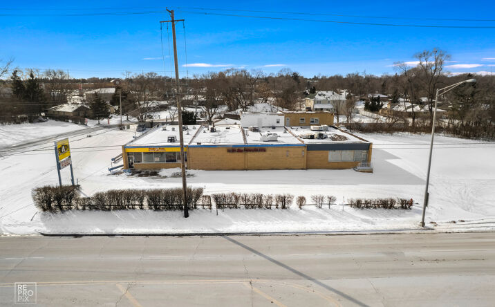 Pictures of Retail property located at 1720-1724 N Rand Rd, Palatine, IL 60074 for sales - image #1