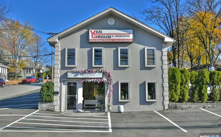 Pictures of Office property located at 552 High Mountain Road, #Suite 3, North Haledon, NJ 07508 for sales - image #1
