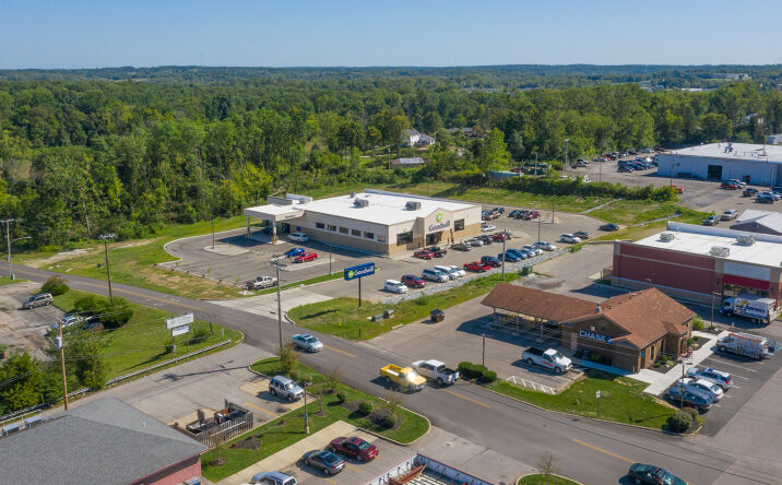 Pictures of Retail property located at 33 Hayes Arboretum Rd, Richmond, IN 47374 for sales - image #1