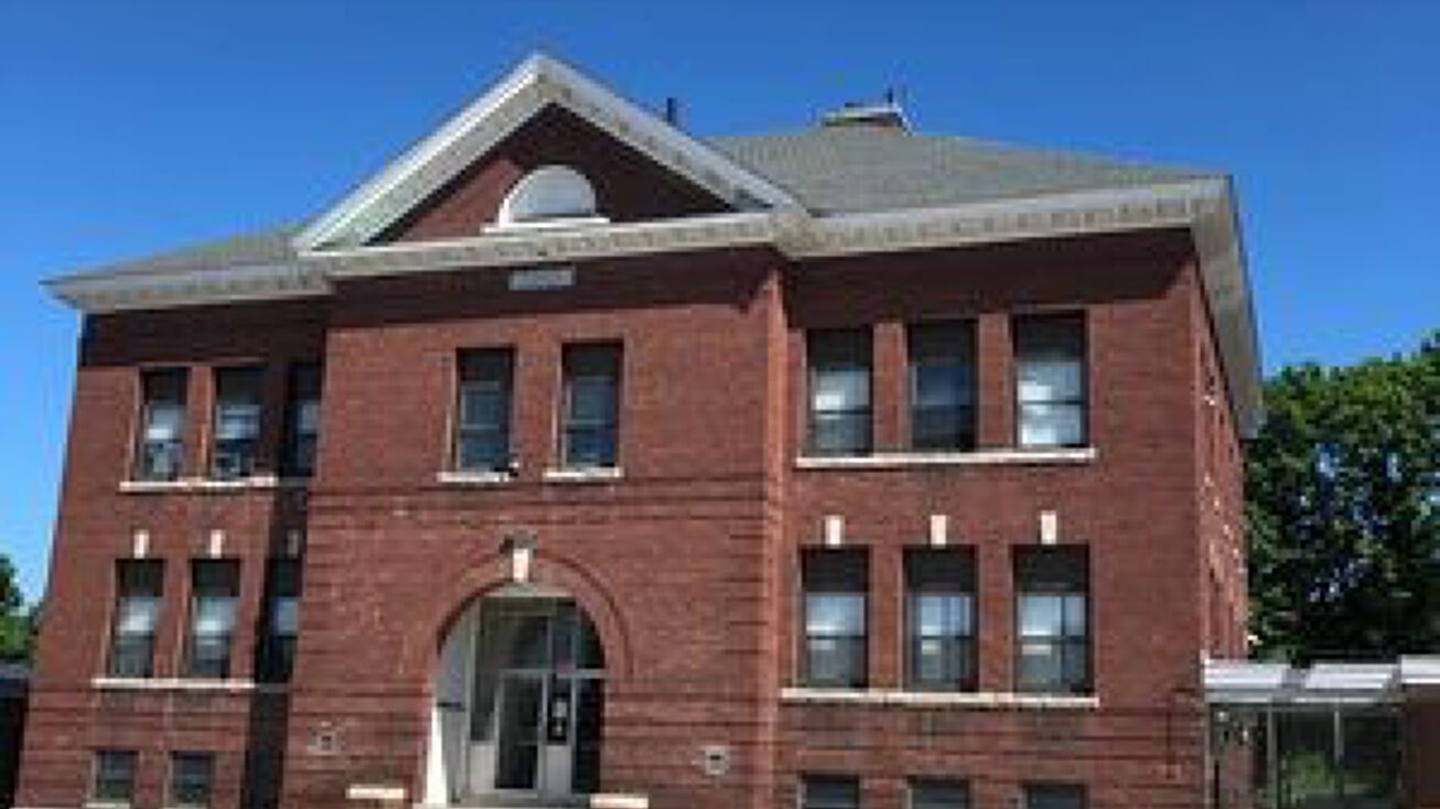 30 High Street, Pembroke, NH 03275