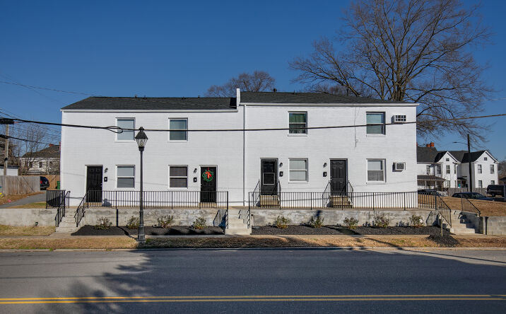 Pictures of Multifamily property located at 2000 Lamb Ave, Richmond, VA 23222 for sales - image #1