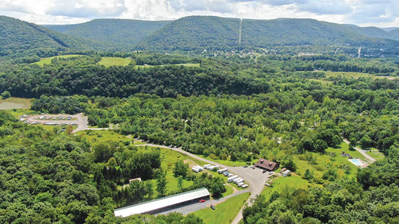 1172 River Rd, Saxton, PA 16678