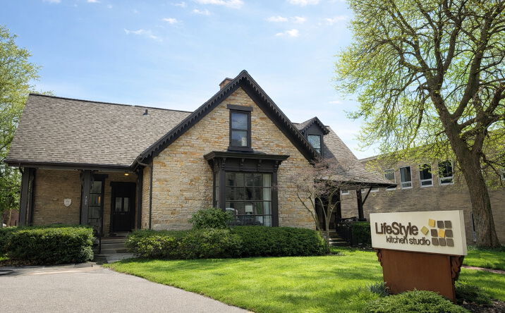 Pictures of Office, Retail property located at 220-222 Fulton St E, Grand Rapids, MI 49503 for sales - image #1