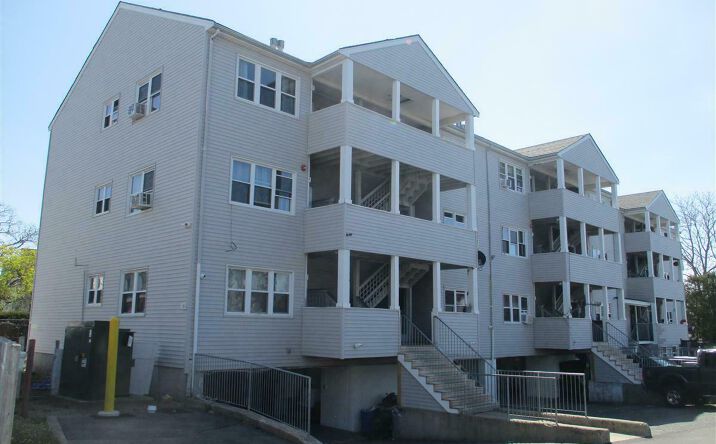Pictures of Multifamily property located at 386 Summer St, Lynn, MA 01905 for sales - image #1