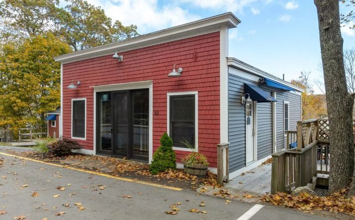 Pictures of Multifamily property located at 43 Oak Street, Boothbay Harbor, ME 04538 for sales - image #1