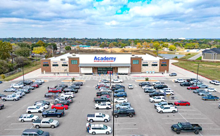 Pictures of Retail property located at 1041 Nolan St, Brenham, TX 77833 for sales - image #1