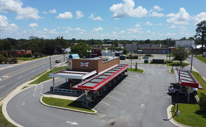 Pictures of Retail property located at 1321 E Jefferson St, Quincy, FL 32351 for sales - image #1