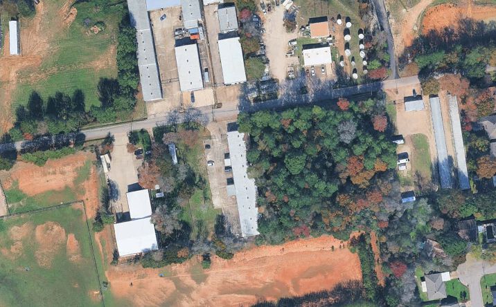 Pictures of Office, Industrial property located at 507 Bryant Road, Conroe, TX 77303 for sales - image #1