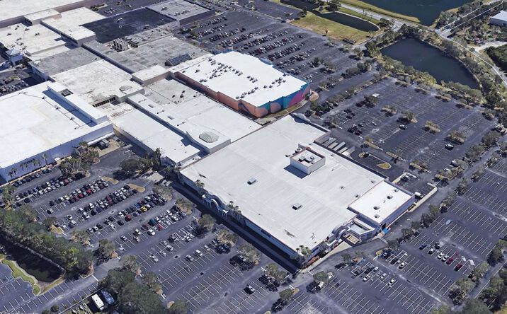 Pictures of Retail property located at 777 E Merritt Island Causeway, Merritt Island, FL 32952 for sales - image #1