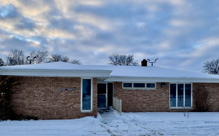 Pictures of Office property located at 327 E. North St., Owosso, MI 48867 for sales - image #1