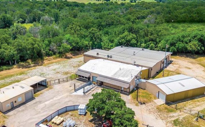 Pictures of Industrial property located at 640 E Hwy 199, Springtown, TX 76082 for sales - image #1